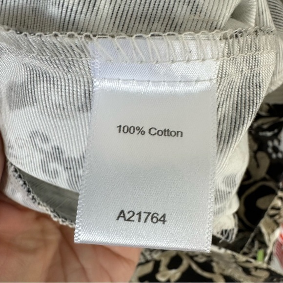 Appleseed’s Petites Beige Floral Button Front Jacket Style A21764, 4P - Picture 9 of 9